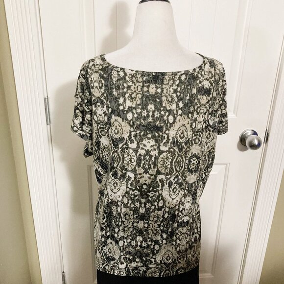 REITMANS Abstract geometric print v-neck tie-waist t-shirt ~ MEDIUM LARGE XL top - Picture 14 of 14